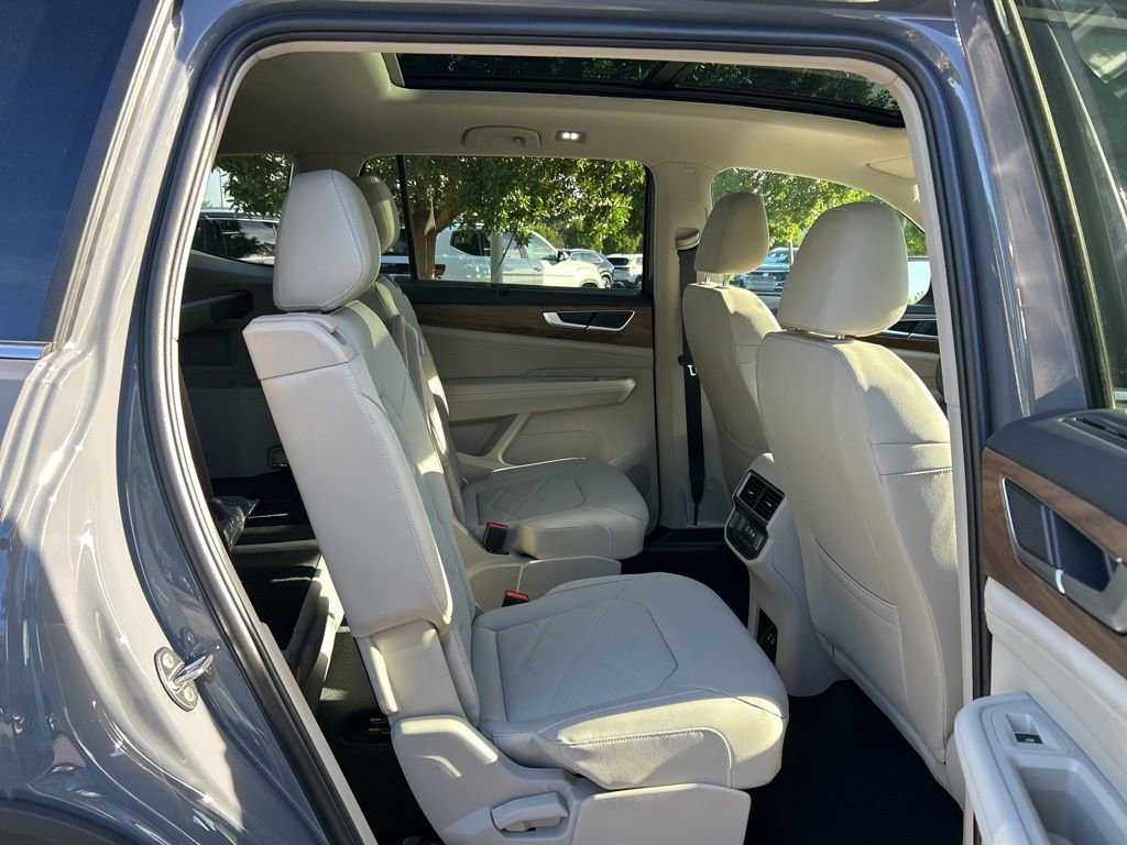 New 2026 Volkswagen Atlas SE FWD image 46