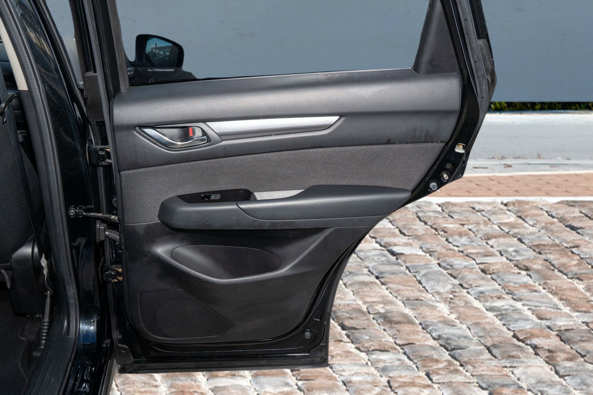 Used 2018 MAZDA CX-5 Sport image 13