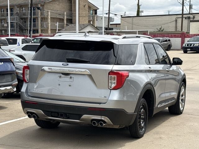Used 2020 Ford Explorer Platinum w/ Premium Technology Package AWD/4WD image 4