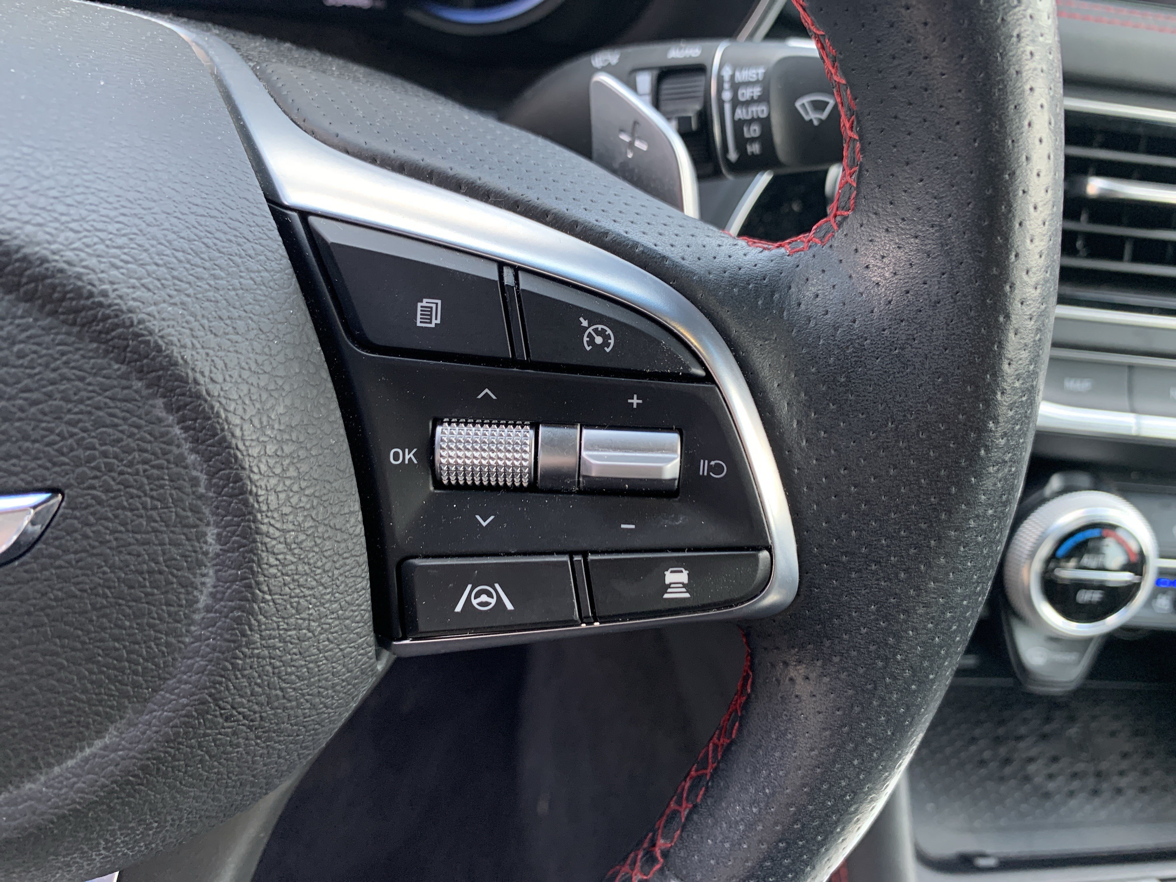 Used 2022 Genesis G70 3.3T w/ Sport Prestige Package AWD/4WD image 20