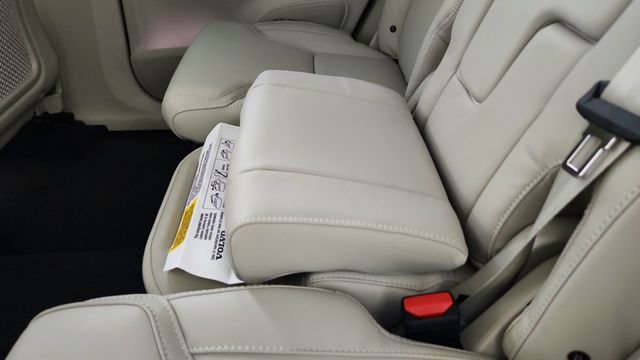 New 2026 Volvo XC90 B6 Ultra w/ Protection Package AWD/4WD image 32