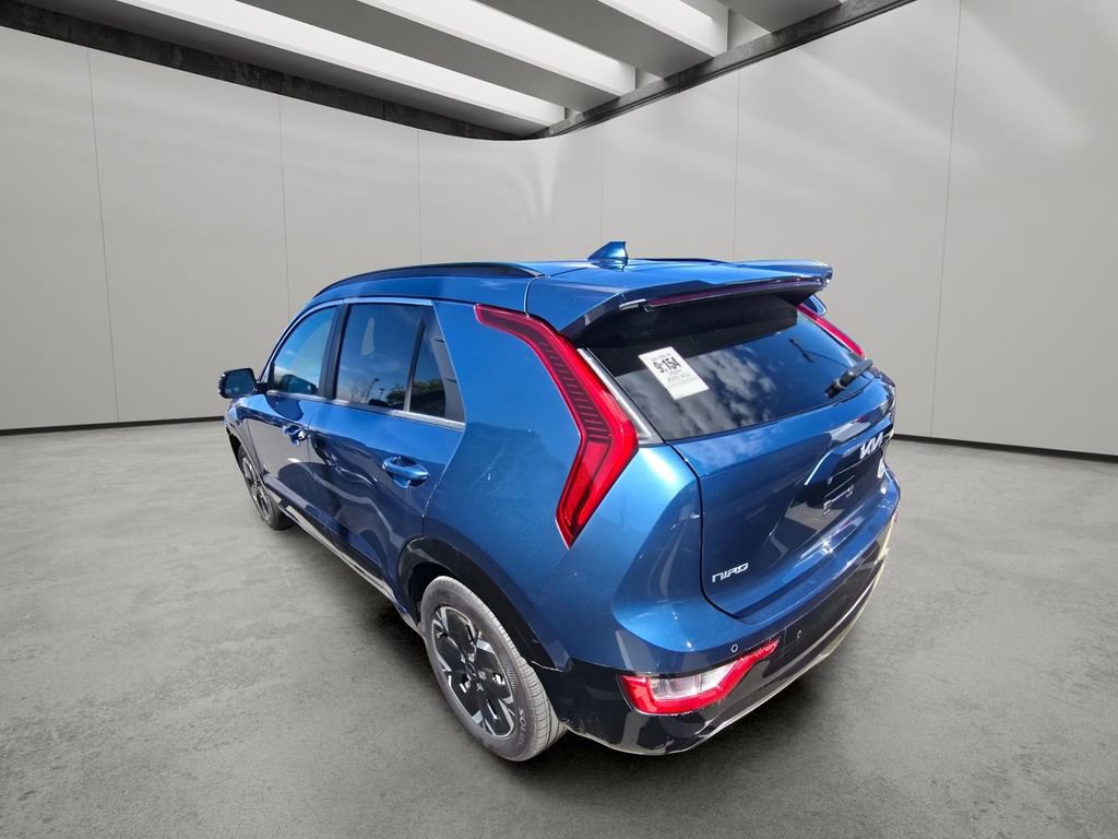 Used 2024 Kia Niro Wind w/ Wind Preserve Package FWD image 4
