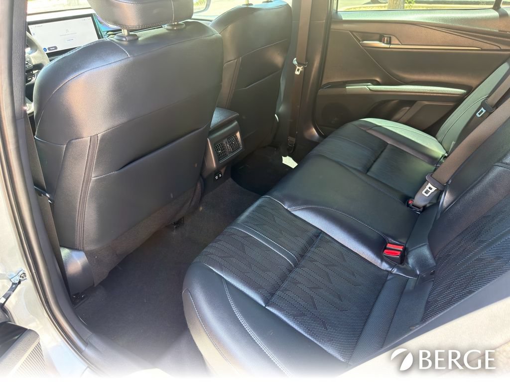 Used 2025 Toyota Camry XSE FWD image 27