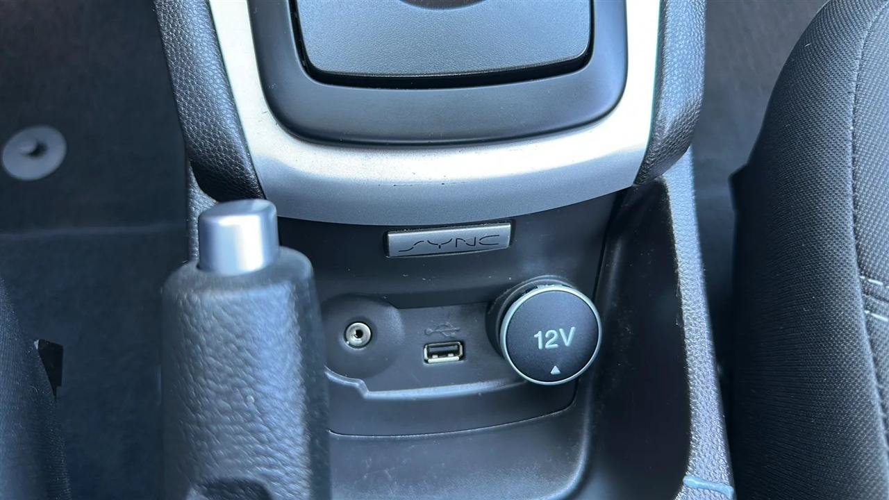 Used 2017 Ford Fiesta SE FWD image 36