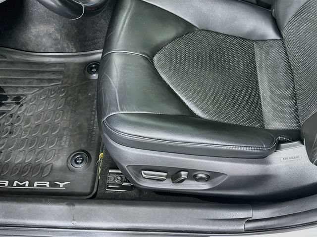 Used 2019 Toyota Camry XSE FWD image 25