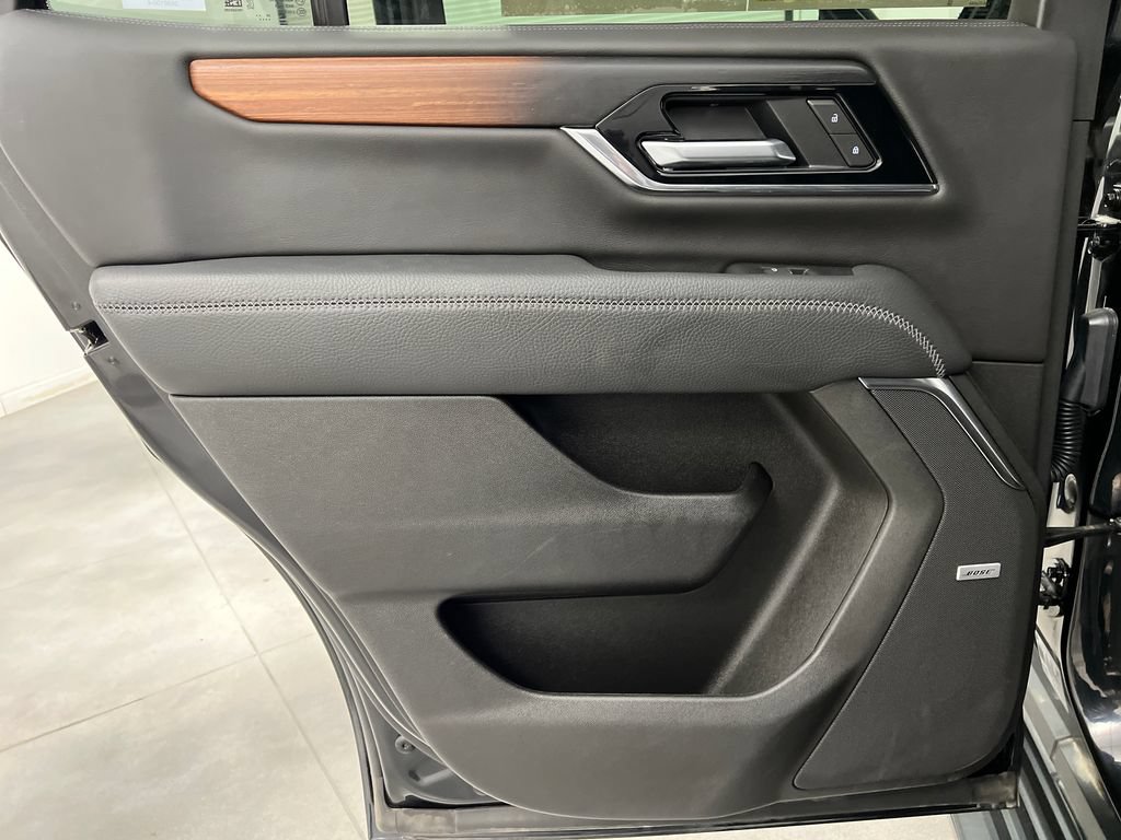 Used 2025 GMC Yukon Denali AWD/4WD image 20