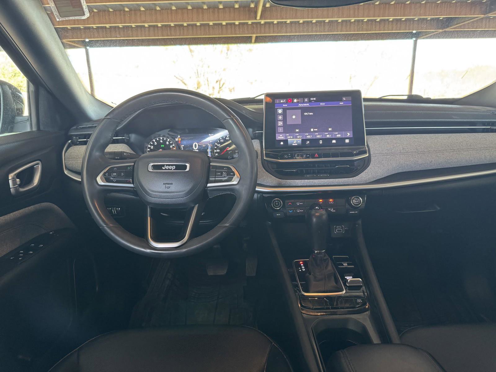 Used 2024 Jeep Compass Latitude image 19