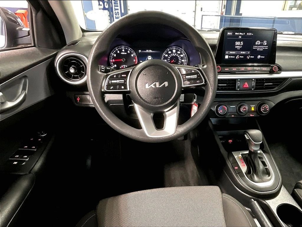 Used 2023 Kia Forte LXS FWD image 17