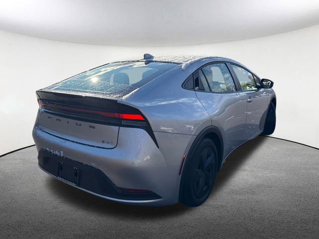 Used 2025 Toyota Prius LE image 16