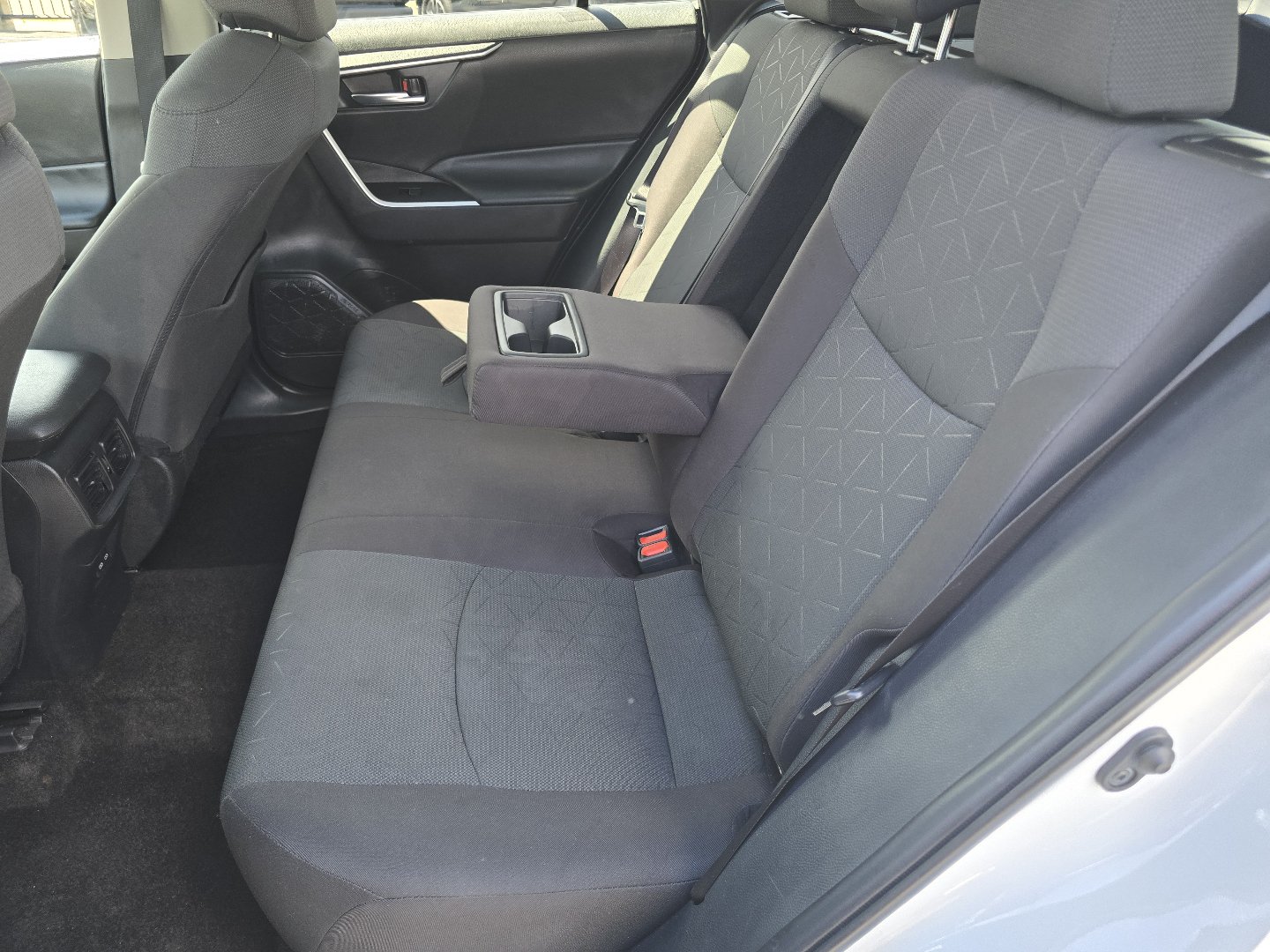 Used 2024 Toyota RAV4 XLE FWD image 26