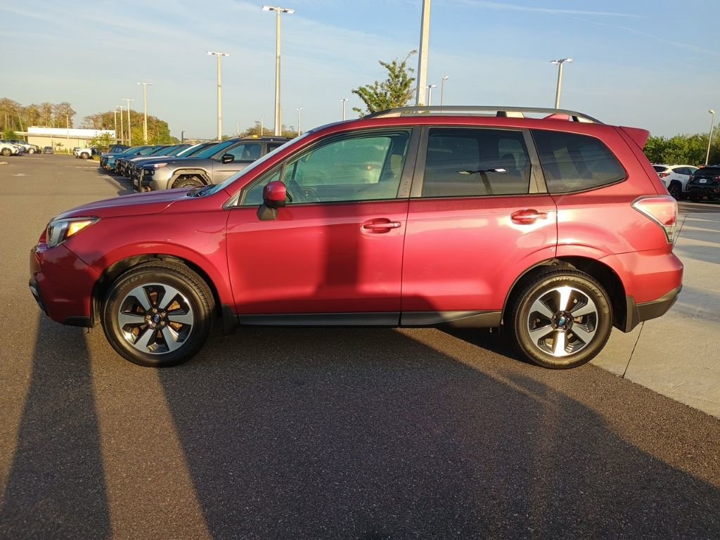 Used 2018 Subaru Forester 2.5i Premium w/ All-Weather Package image 8