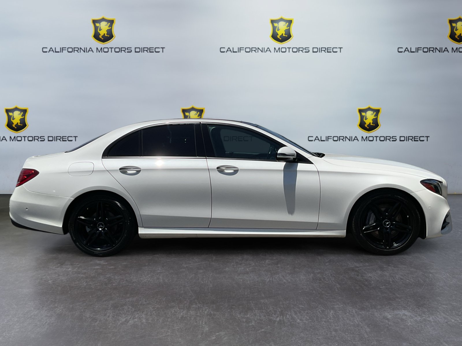 Used 2017 Mercedes-Benz E 300 image 4