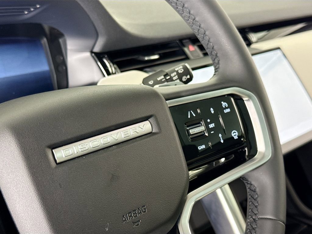 Used 2025 Land Rover Discovery Sport S image 19