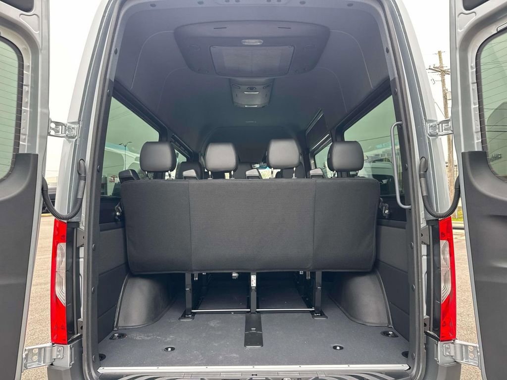 New 2025 Mercedes-Benz Sprinter 2500 image 6