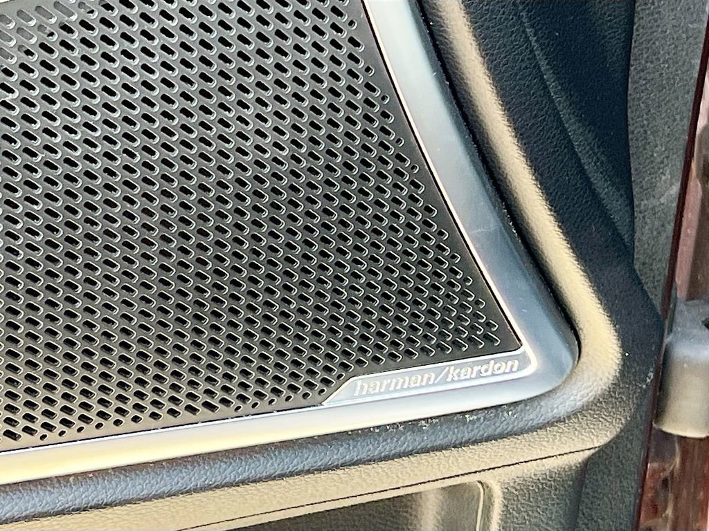 Used 2022 Kia Telluride SX image 19