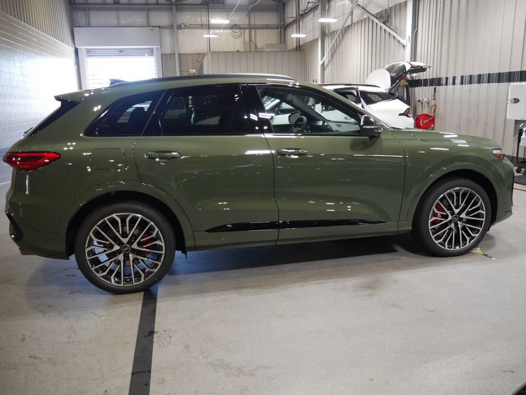 New 2026 Audi SQ5 Premium Plus AWD/4WD image 6