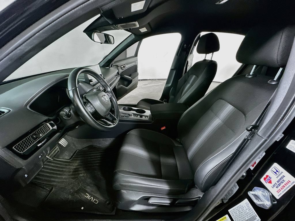 Used 2025 Honda Civic Sport image 15