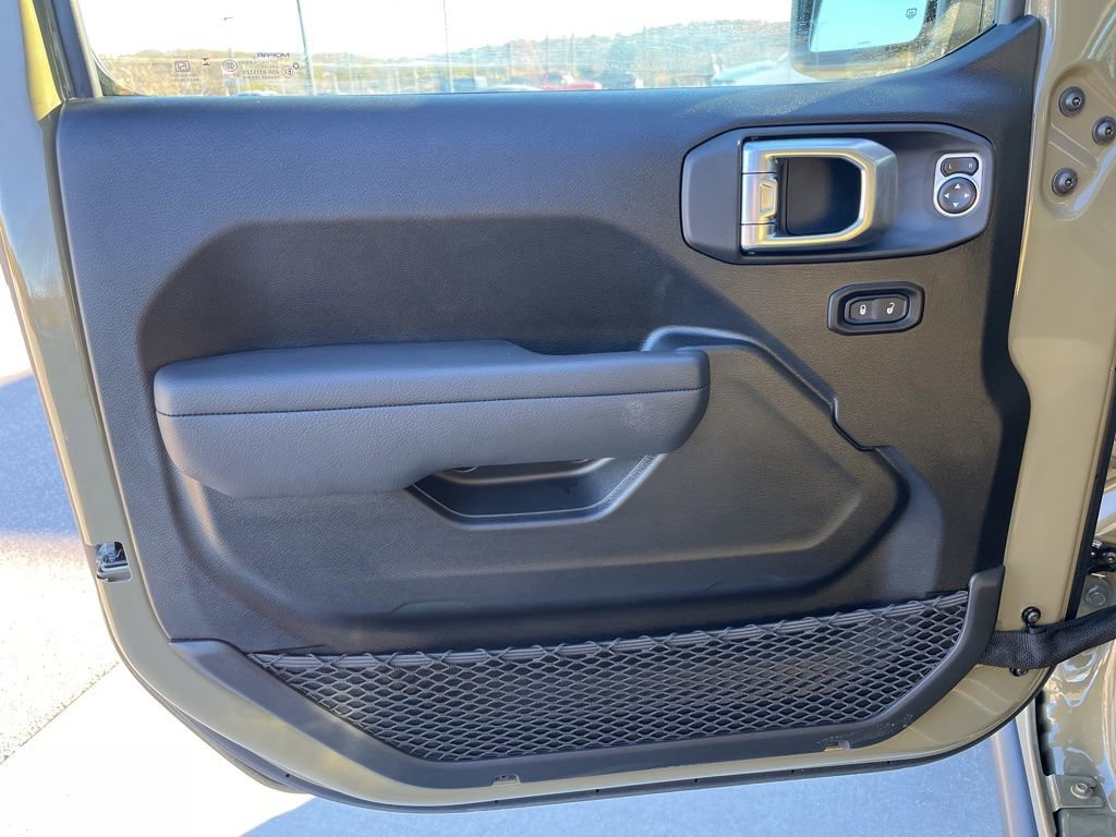 New 2026 Jeep Gladiator Sport image 6