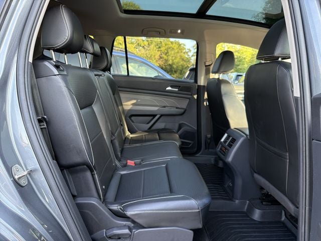 Used 2022 Volkswagen Atlas SEL AWD/4WD image 15