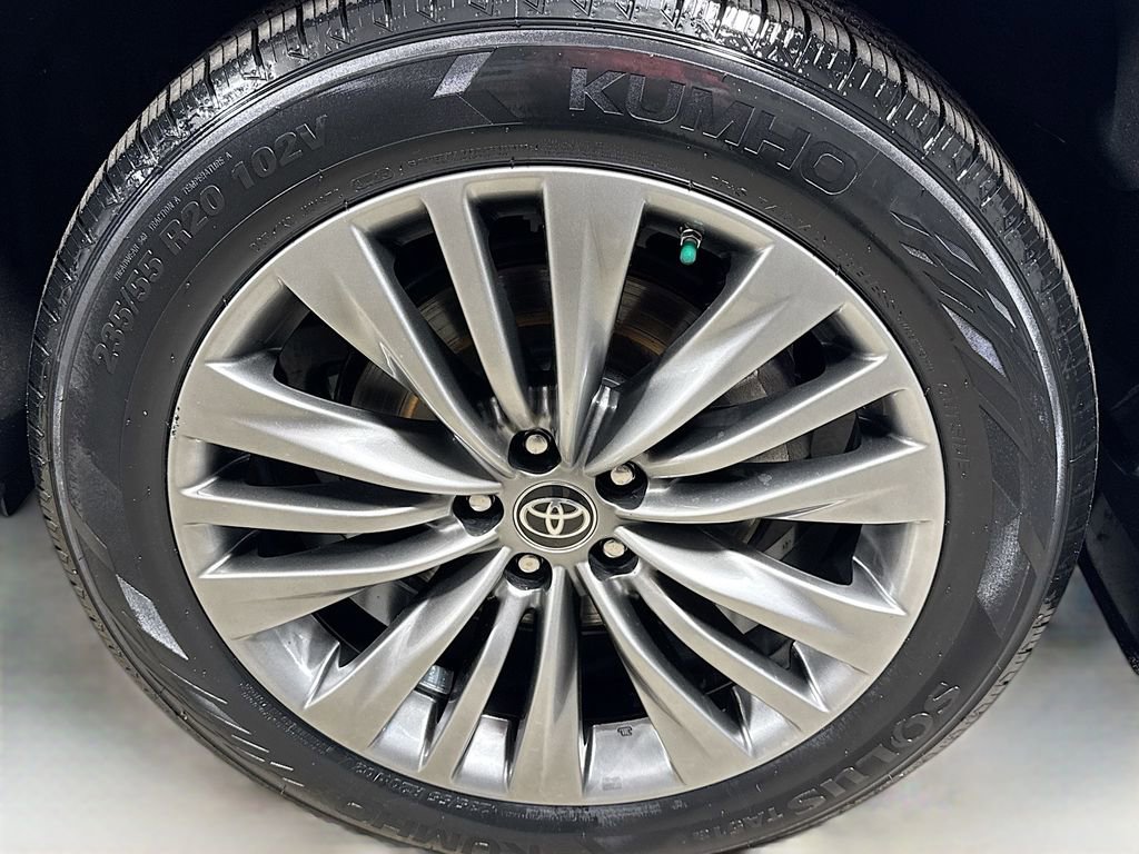 Used 2021 Toyota Highlander Platinum AWD/4WD image 9