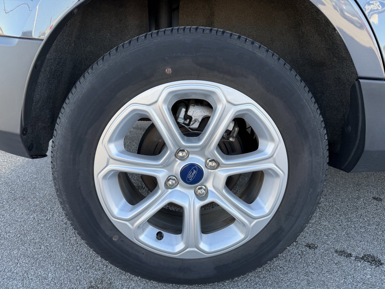Used 2021 Ford EcoSport SE image 9