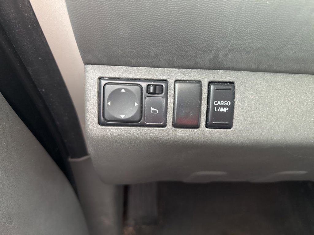 Used 2020 Nissan Frontier SV image 12