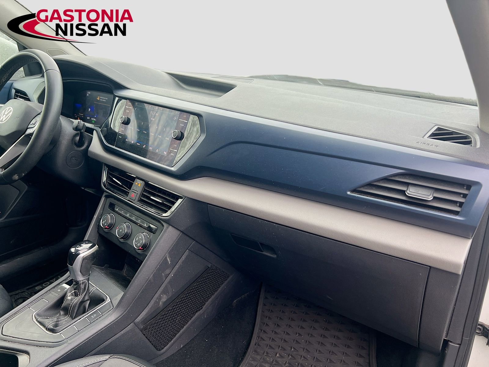 Used 2022 Volkswagen Taos SE image 36