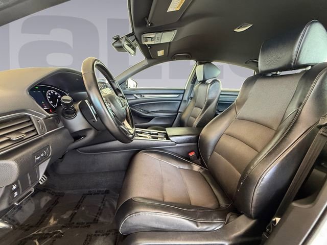 Used 2018 Honda Accord Sport image 10