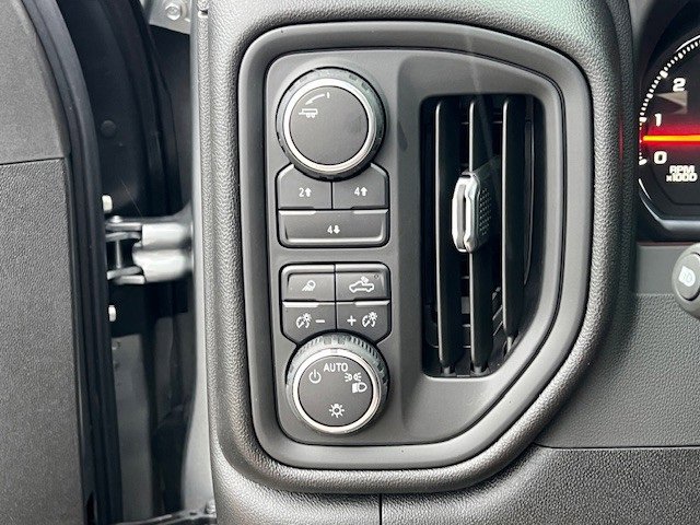 New 2026 Chevrolet Silverado 2500 Custom w/ Custom Value Package image 30