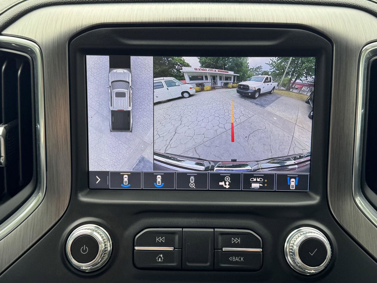 Used 2019 GMC Sierra 1500 Denali w/ Driver Alert Package II AWD/4WD image 22