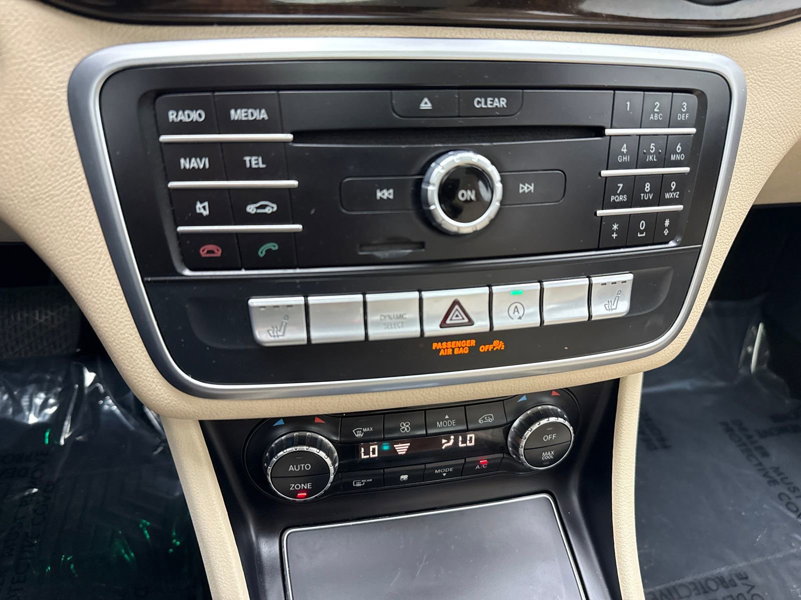 Used 2019 Mercedes-Benz CLA 250 w/ Premium Package image 29