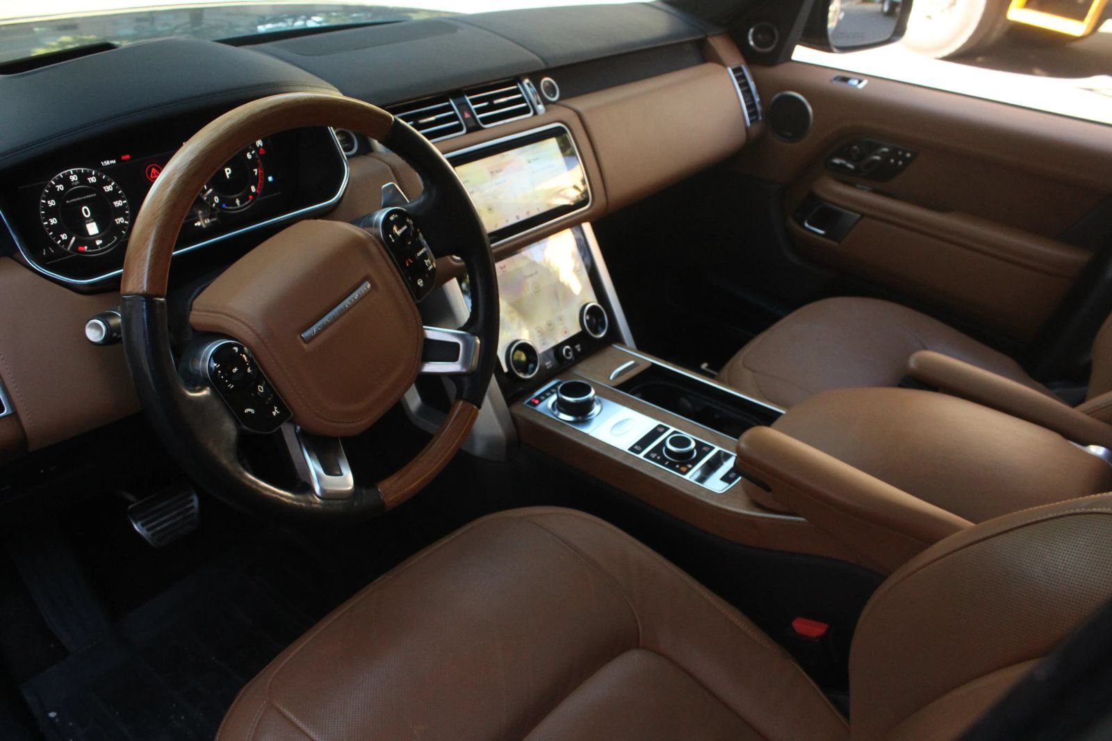 Used 2018 Land Rover Range Rover Long Wheelbase Autobiography AWD/4WD image 13