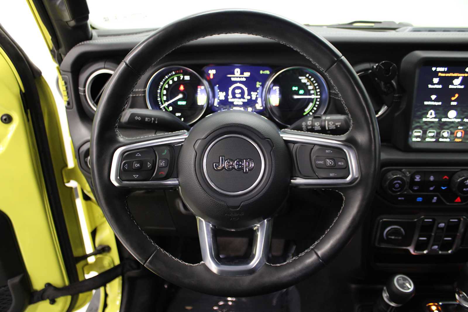 Used 2023 Jeep Wrangler Unlimited Sahara w/ Cold Weather Group AWD/4WD image 19