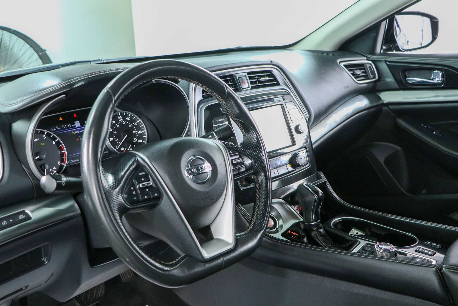 Used 2022 Nissan Maxima SV w/ Floor Mat Group FWD image 22