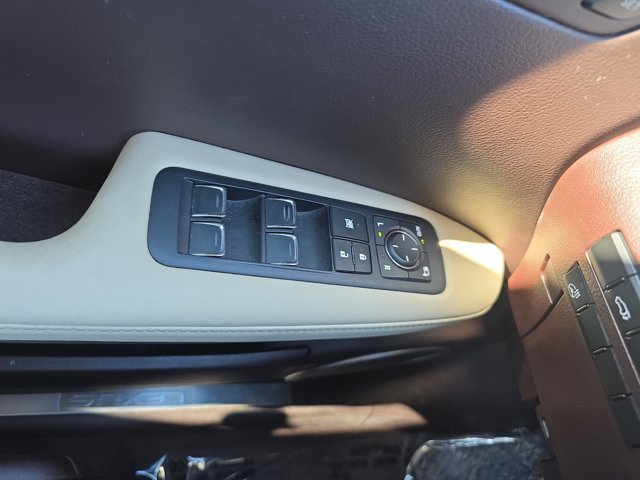 Used 2016 Lexus RX 450h AWD image 27