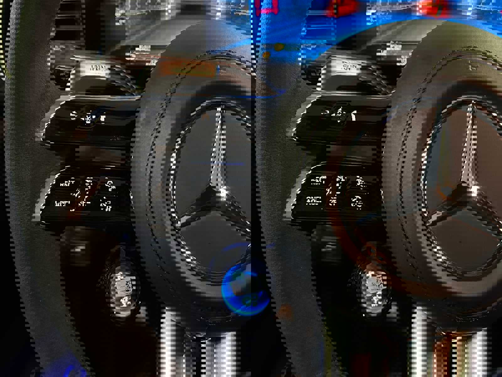 New 2026 Mercedes-Benz GLE 53 AMG 4MATIC image 35