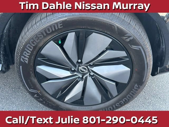 Used 2025 Nissan Ariya AWD image 14