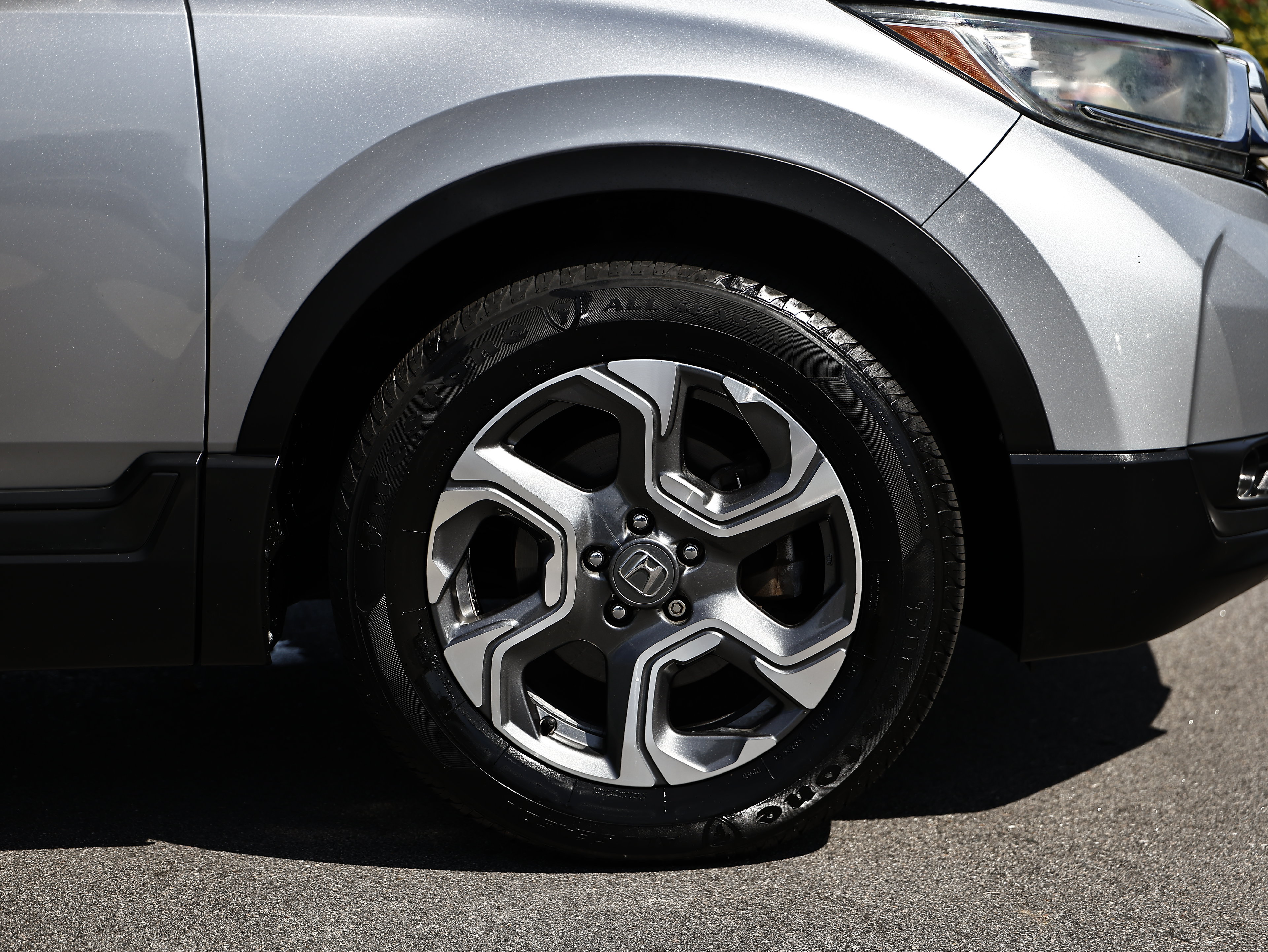 Used 2018 Honda CR-V EX image 9