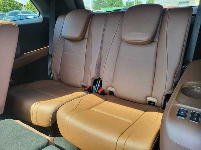 Used 2025 Mercedes-Benz GLS 450 4MATIC image 5
