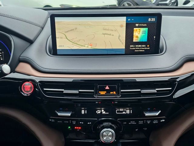 Used 2024 Acura MDX SH-AWD w/ Technology Package image 39