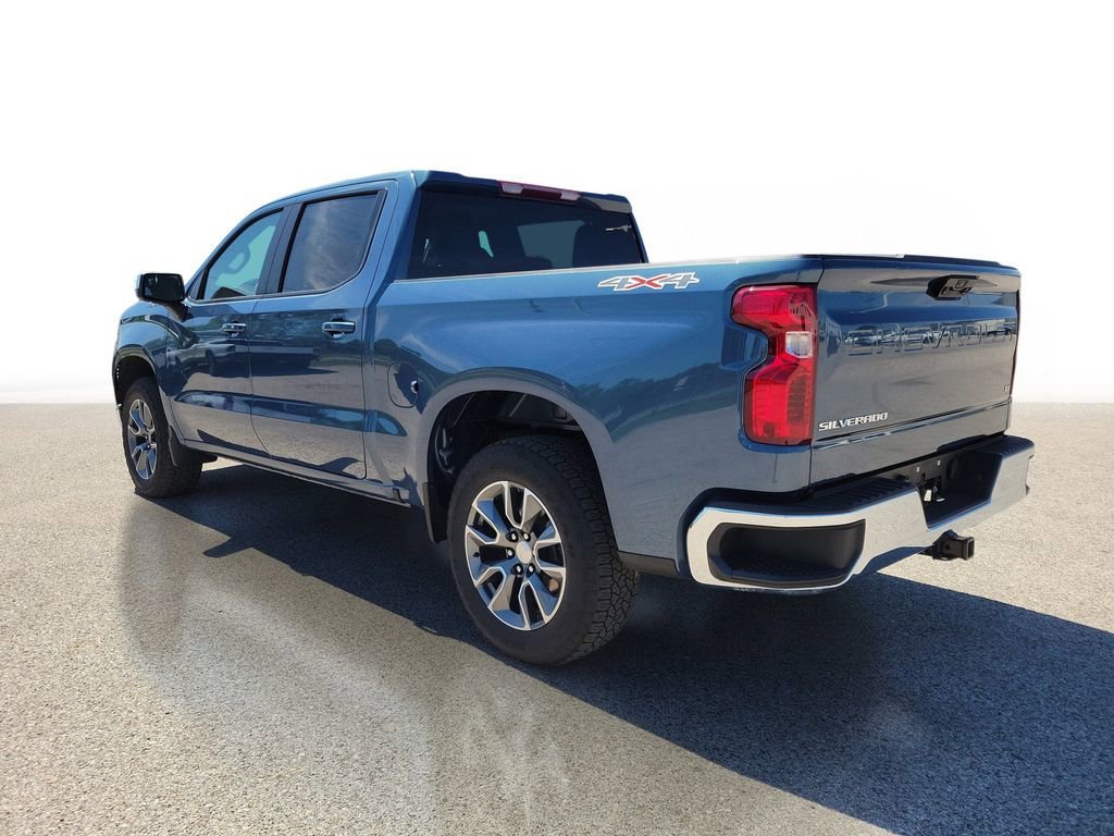 Used 2024 Chevrolet Silverado 1500 LT AWD/4WD image 3