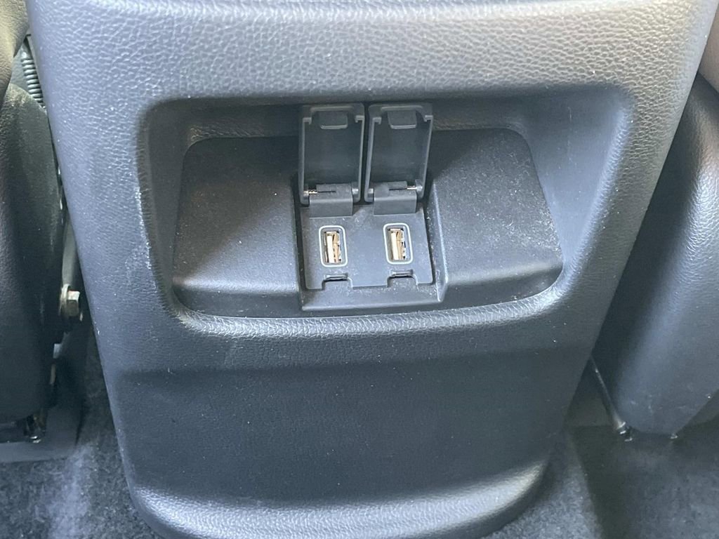 Used 2018 Honda CR-V Touring image 17