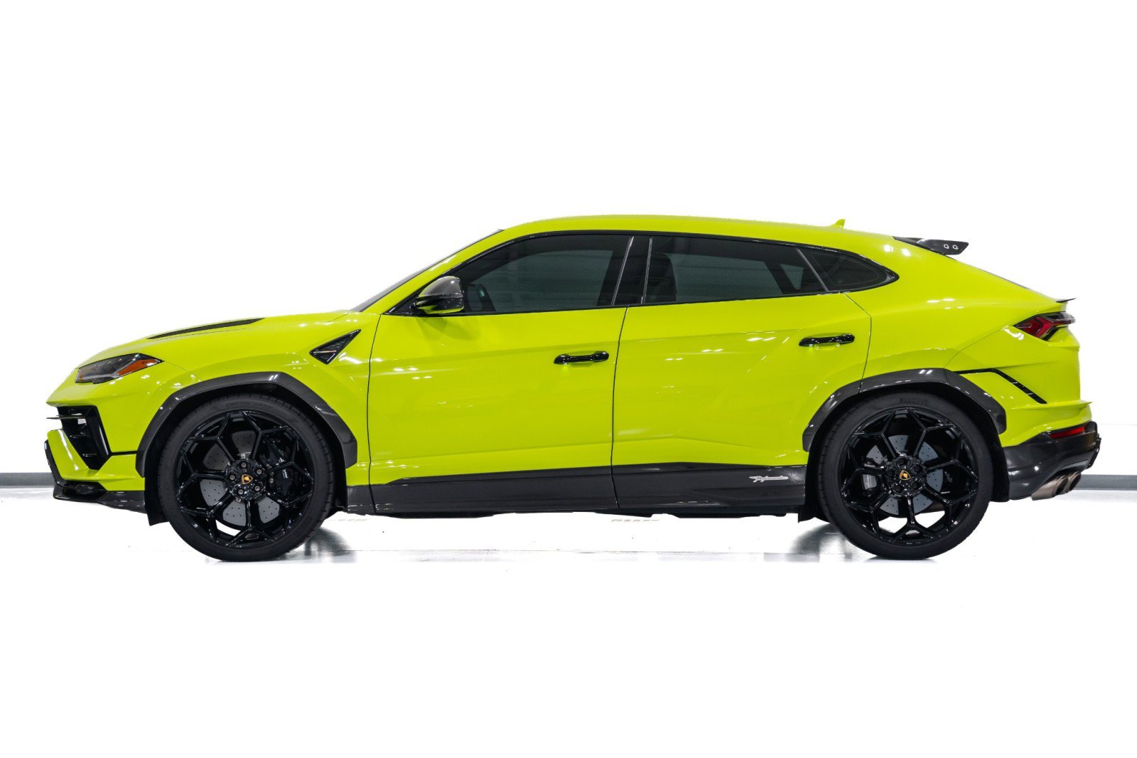 Used 2024 Lamborghini Urus Performante AWD/4WD image 9