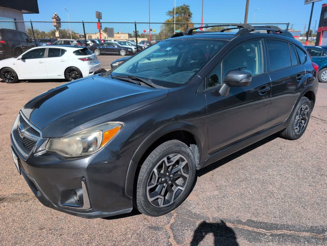 Used 2017 Subaru Crosstrek 2.0i Limited AWD/4WD image 3