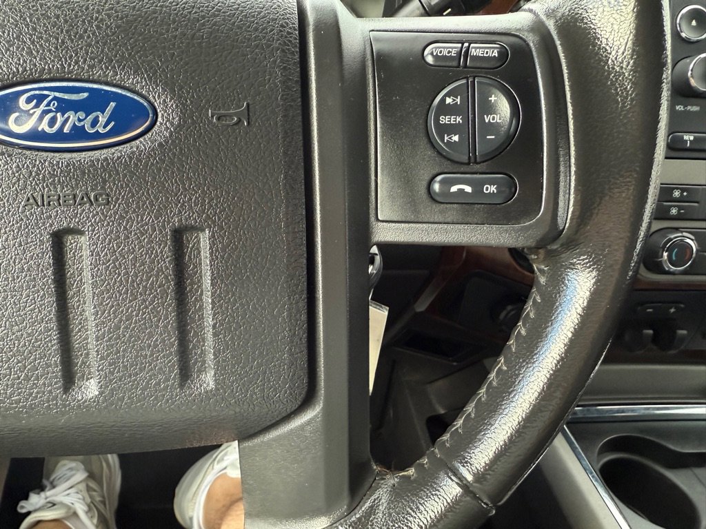 Used 2012 Ford F350 Lariat image 32