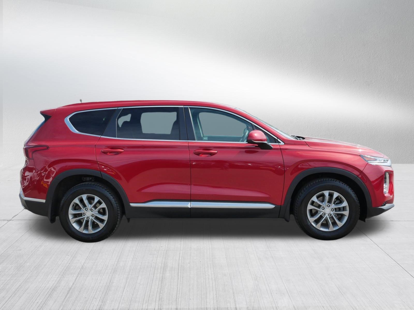 Used 2019 Hyundai Santa Fe SE AWD/4WD image 8