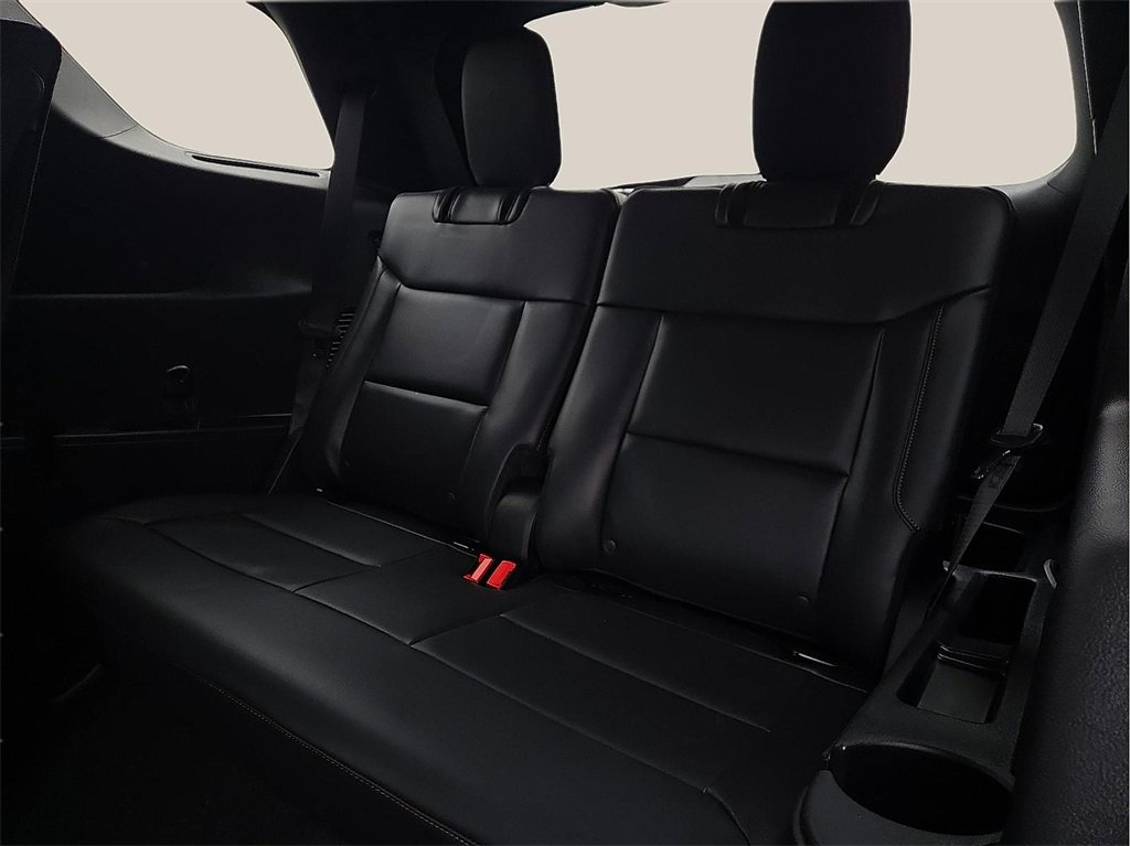 Used 2025 Ford Explorer ST image 9