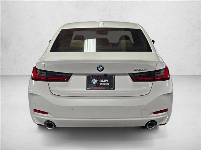 Used 2026 BMW 330i Sedan w/ Premium Package RWD image 7