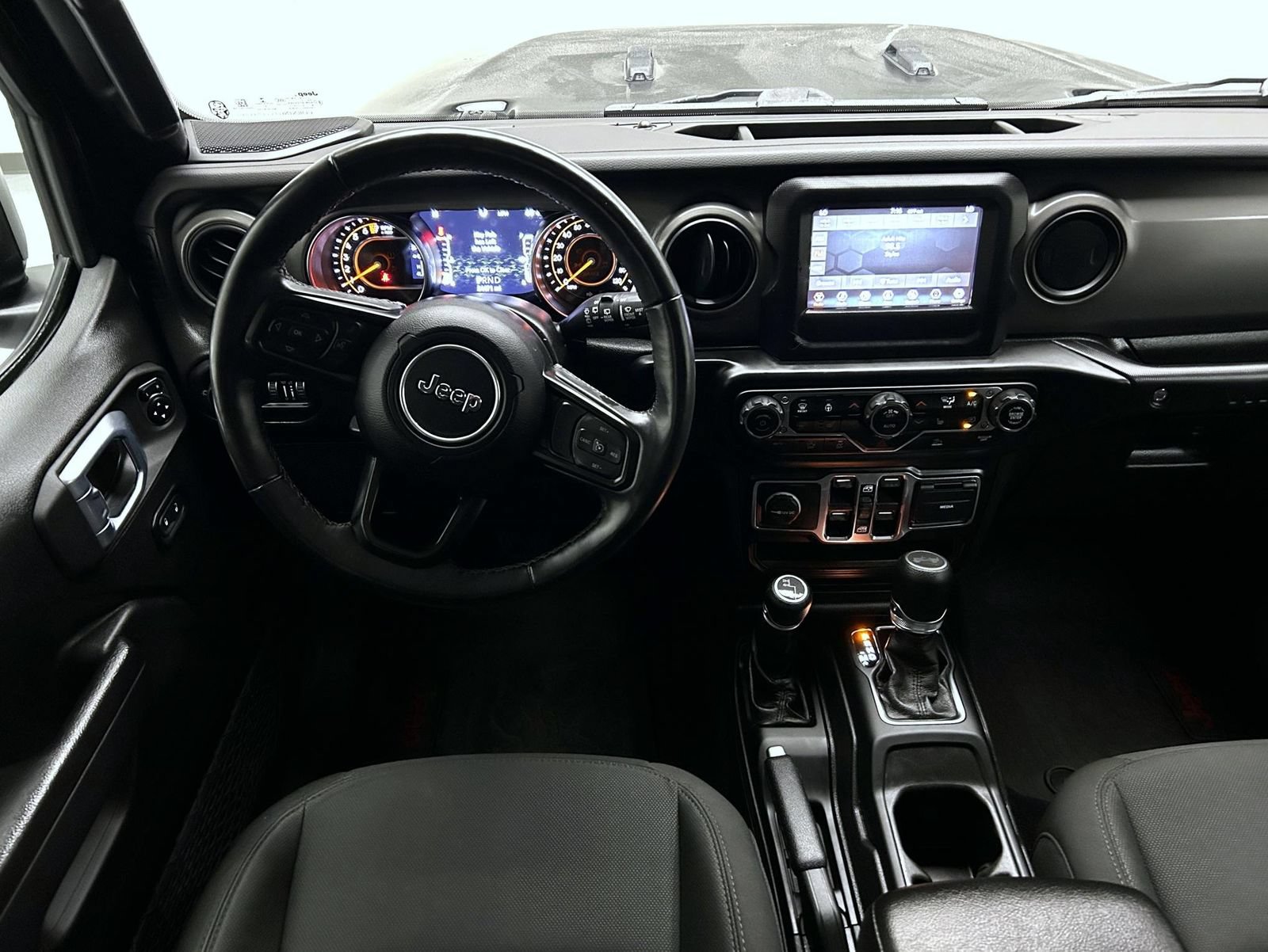 Used 2022 Jeep Wrangler Unlimited Sport AWD/4WD image 14