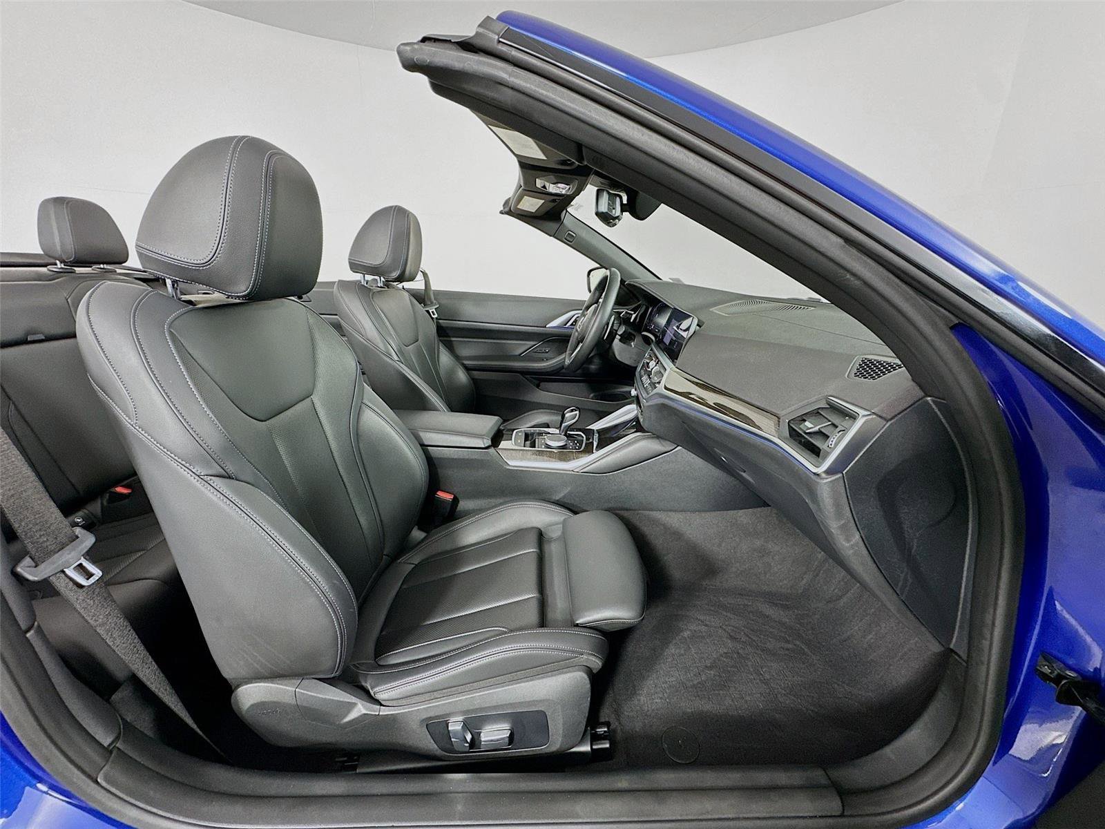 Certified 2023 BMW 430i xDrive Convertible w/ M Sport Package image 28